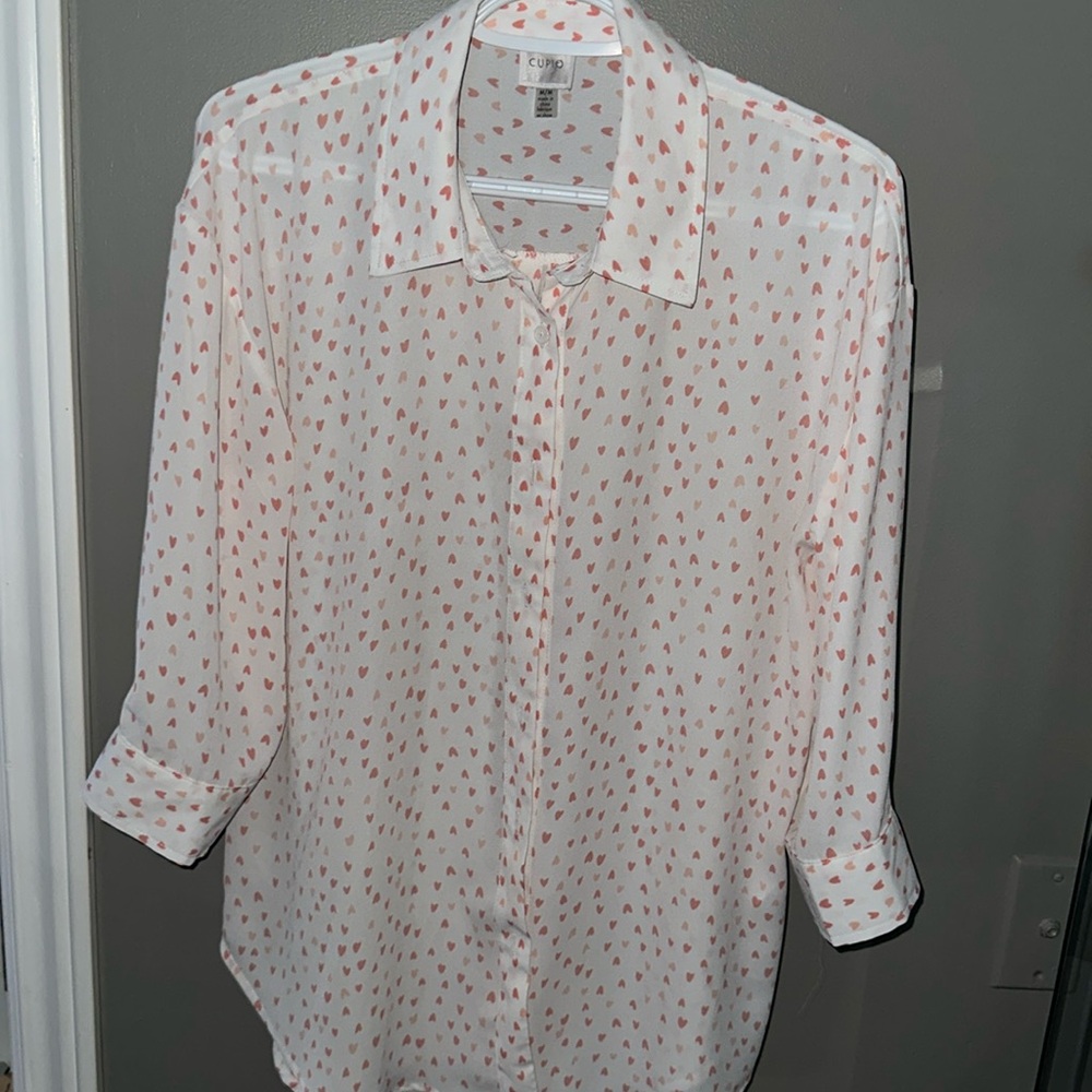 Women's White Button-Down Blouse with Pink Heart Print | Size Medium
